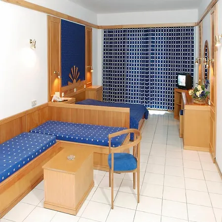 Hotel Alfa 4*