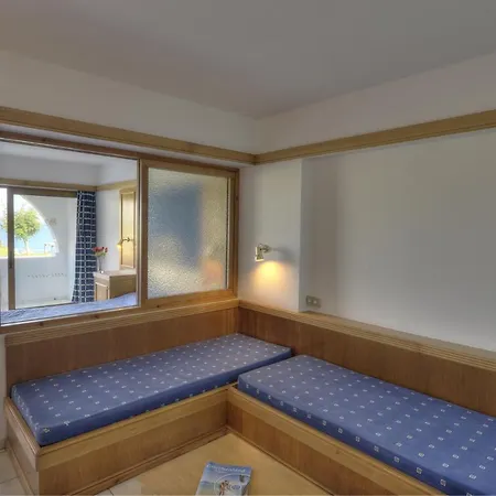 Hotel Alfa 4*